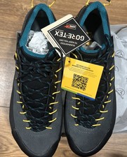 La Sportiva Approach waking